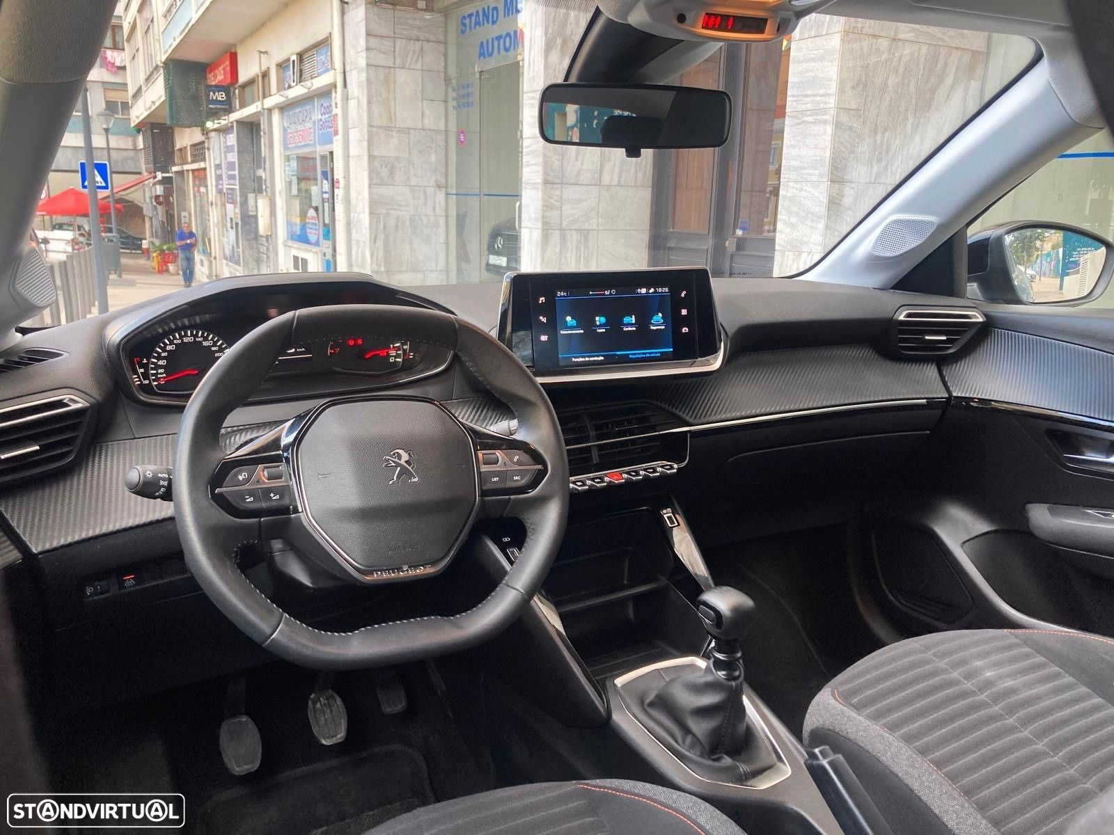 Peugeot 208 1.2 PureTech Active - 12