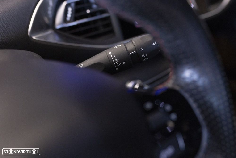 Peugeot 308 1.6 e-THP GTi - 32