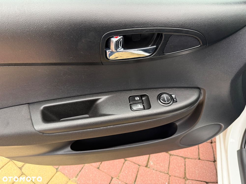 Hyundai i20 1.2 Trend - 18