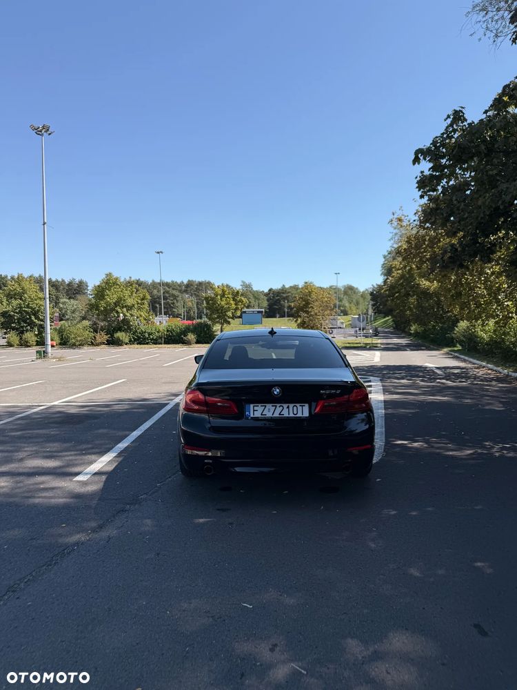 BMW Seria 5 525d Sport Line sport - 14