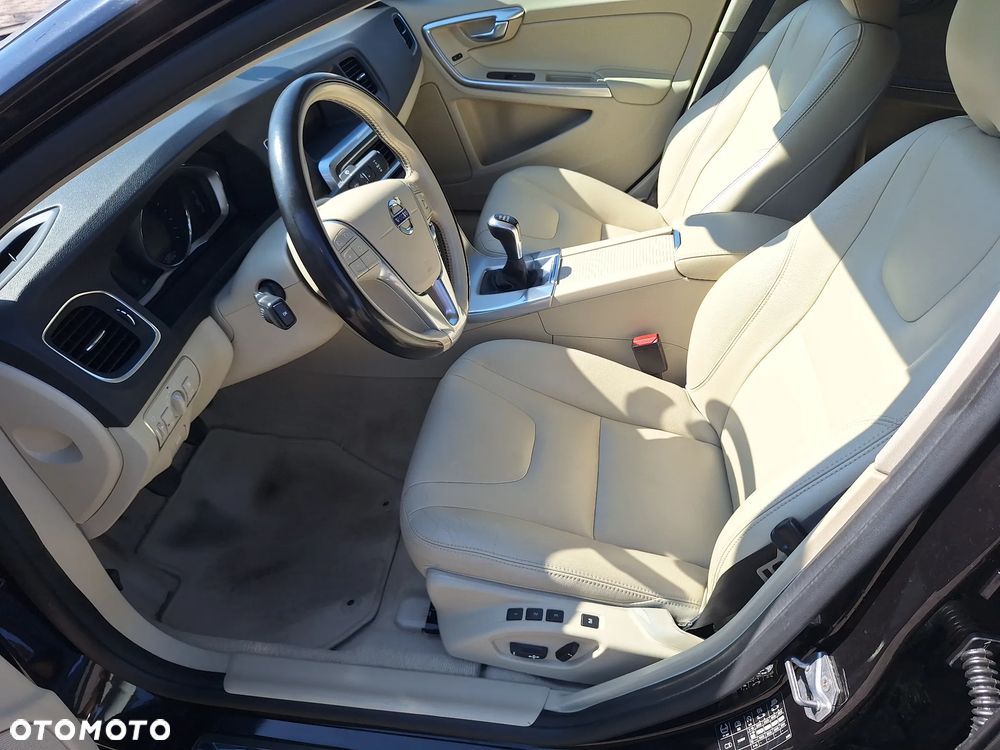 Volvo S60 T3 Summum - 13