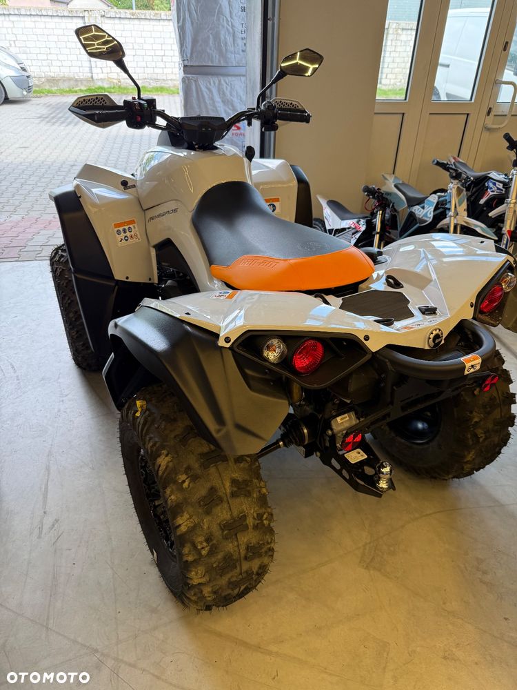 Can-Am Renegade - 4