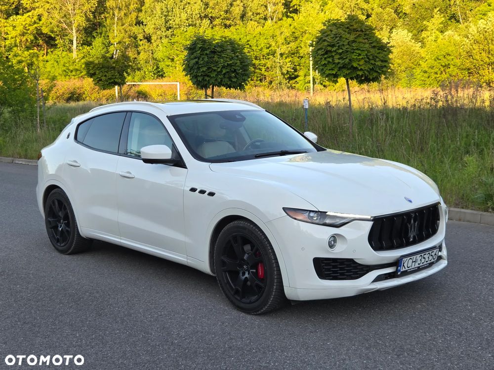 Maserati Levante Q4 - 3
