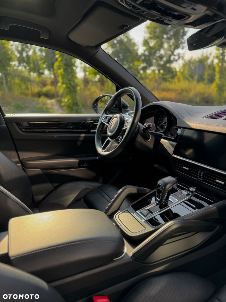 Porsche Cayenne Standard - 7