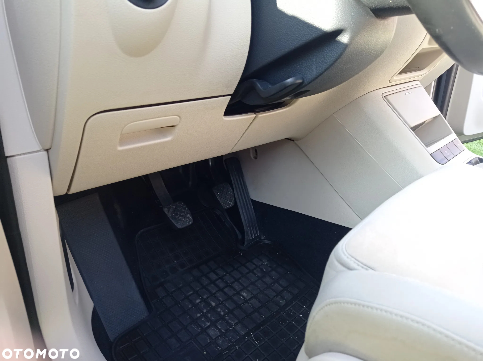 Volkswagen Golf Plus 2.0 TDI Sportline - 20