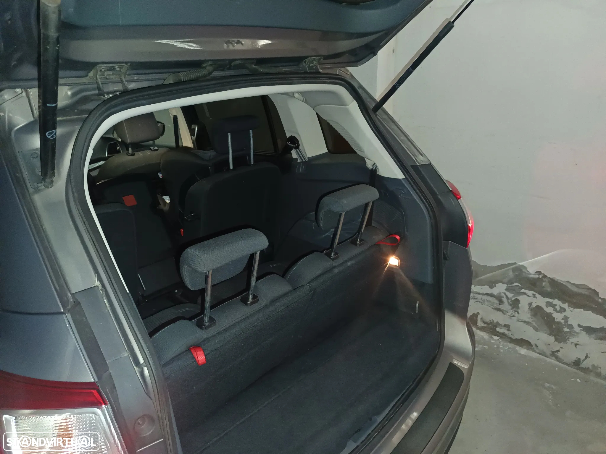 Ford Grand C-Max 1.6 TDCi Titanium S/S 120g - 9