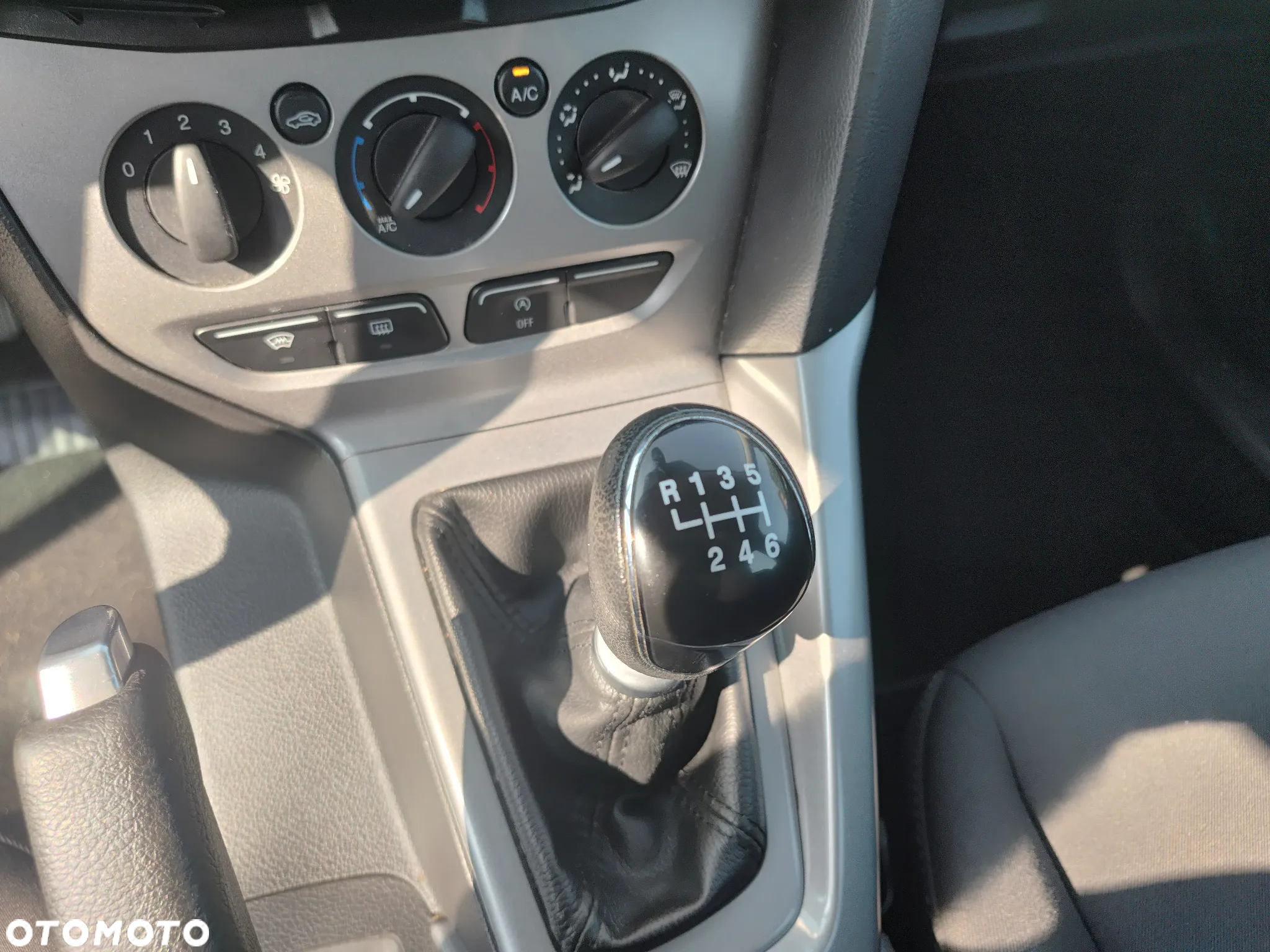 Ford Focus 1.0 EcoBoost Edition - 23