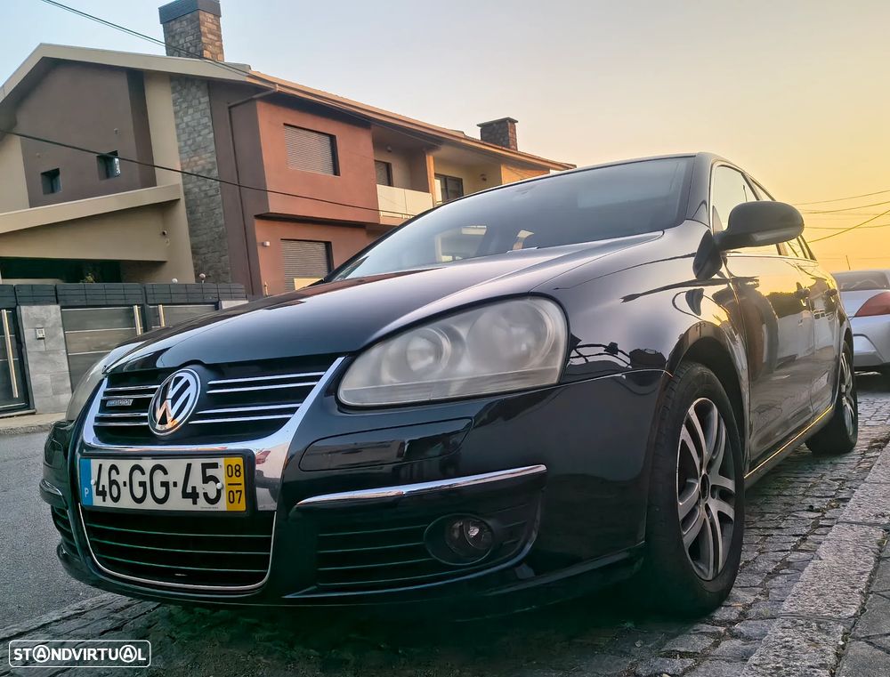 VW Jetta 1.9 TDi BlueM. Confortline - 4