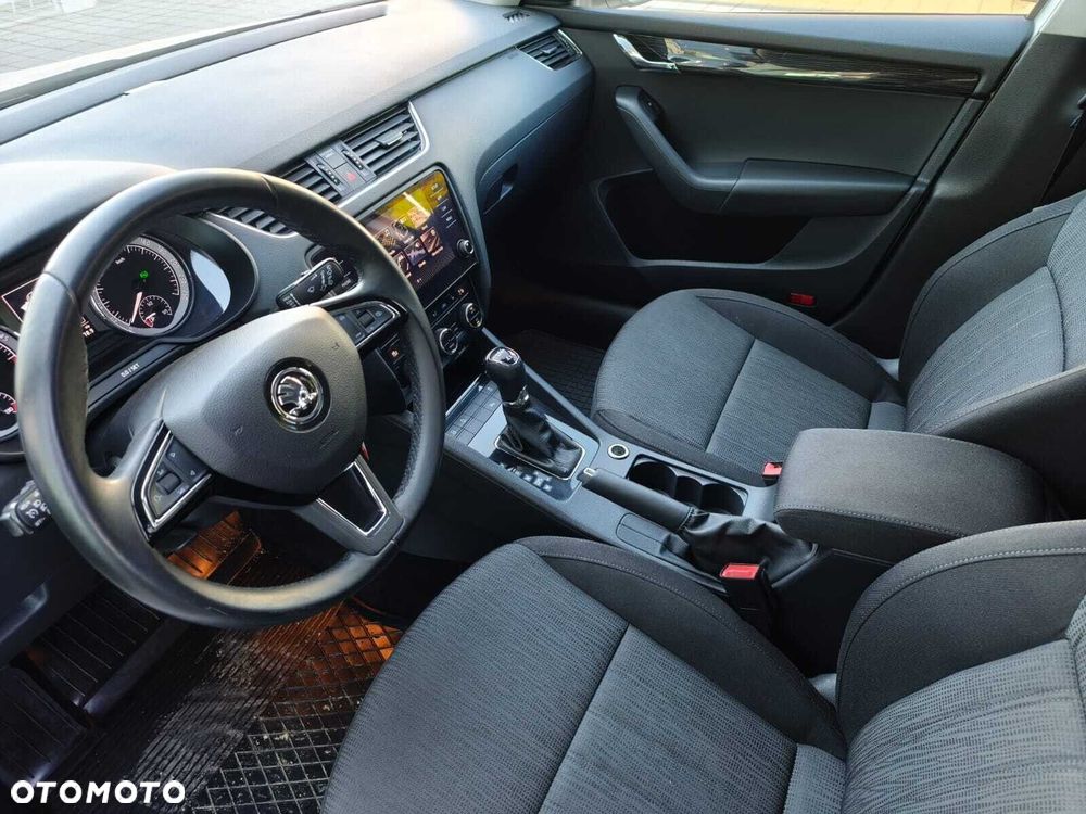 Skoda Octavia 2.0 TDI 4x4 Style DSG - 7