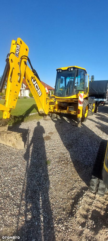 JCB 4CX  PLUS - 4