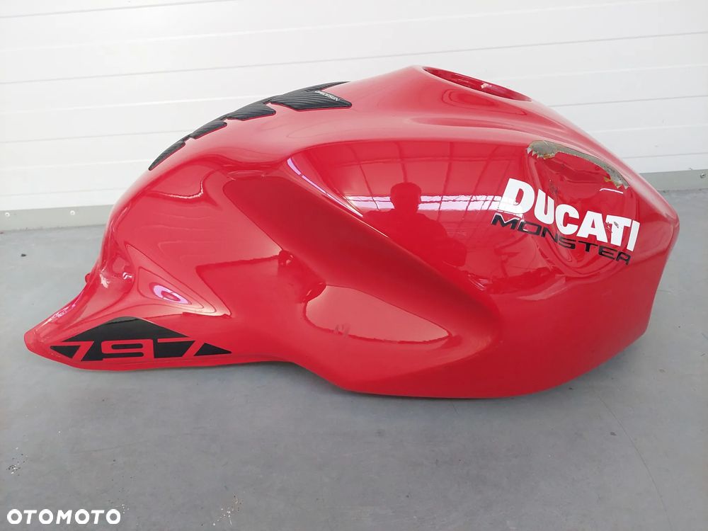 DUCATI MONSTER 797 zbiornik paliwa bak 18- - 2
