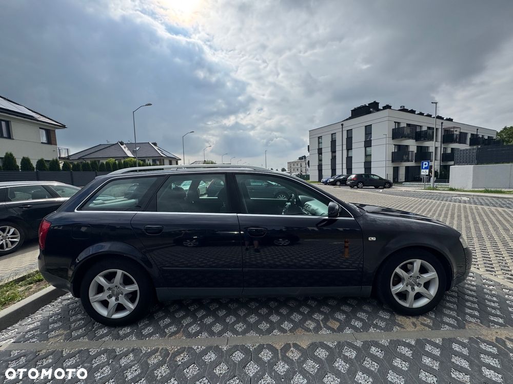 Audi A4 Avant - 10