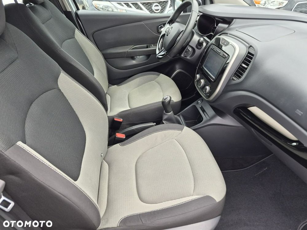 Renault Captur - 23