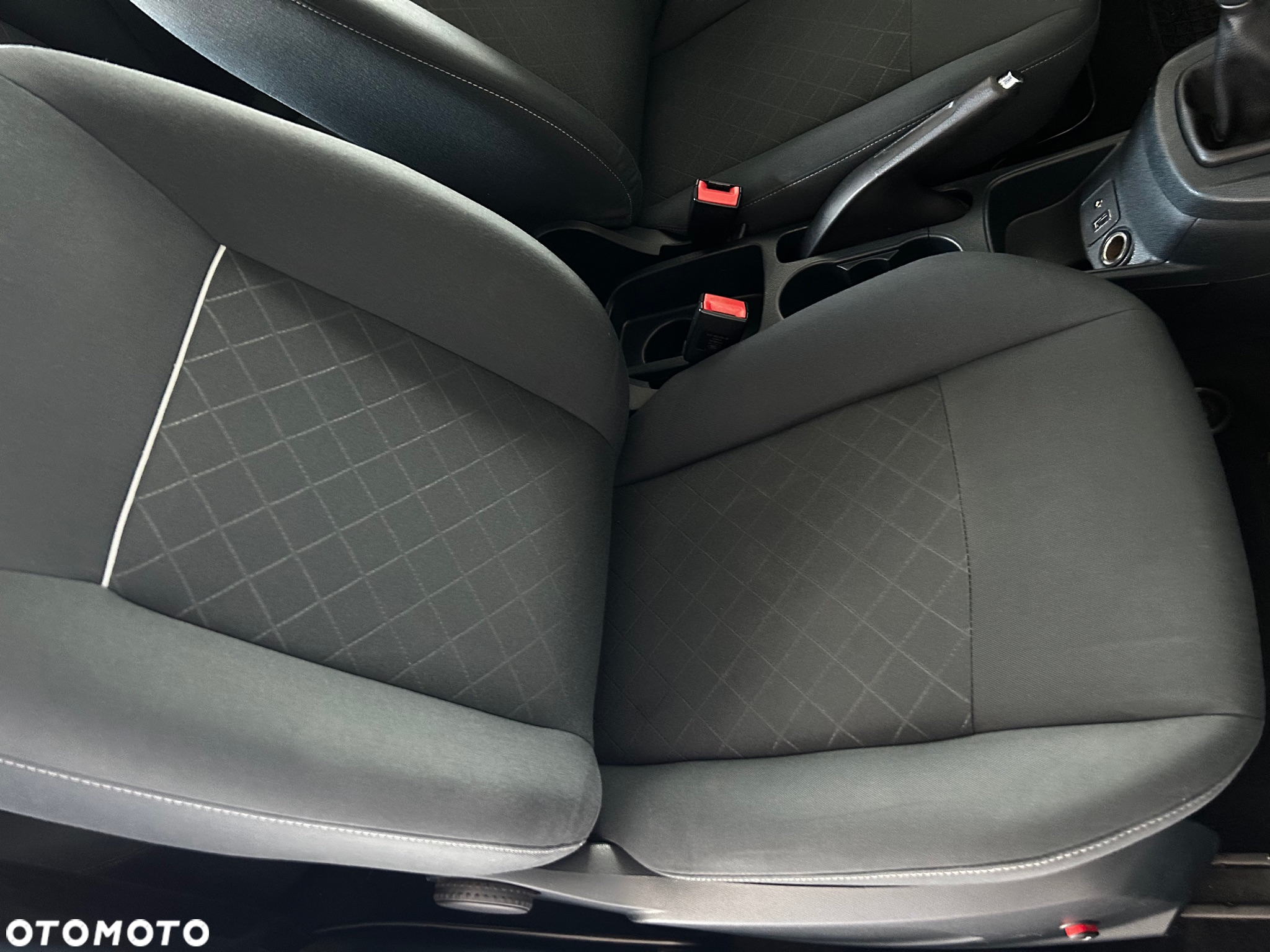 Ford Fiesta 1.25 Ambiente - 19