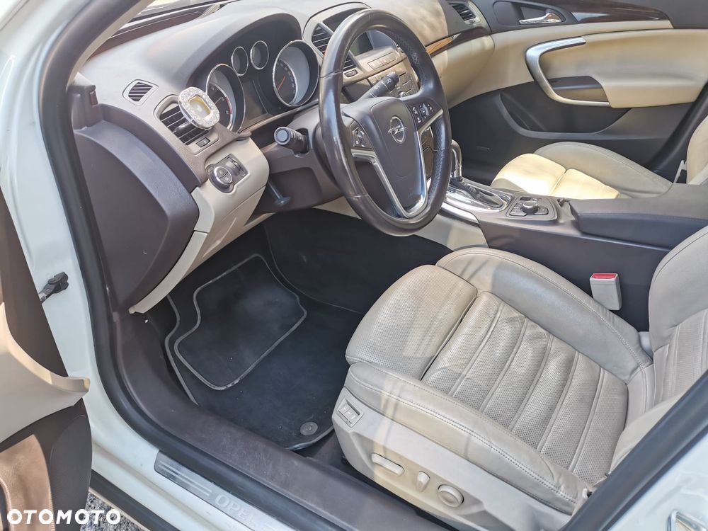 Opel Insignia 2.0 Bi Turbo CDTI 4x4 - 13