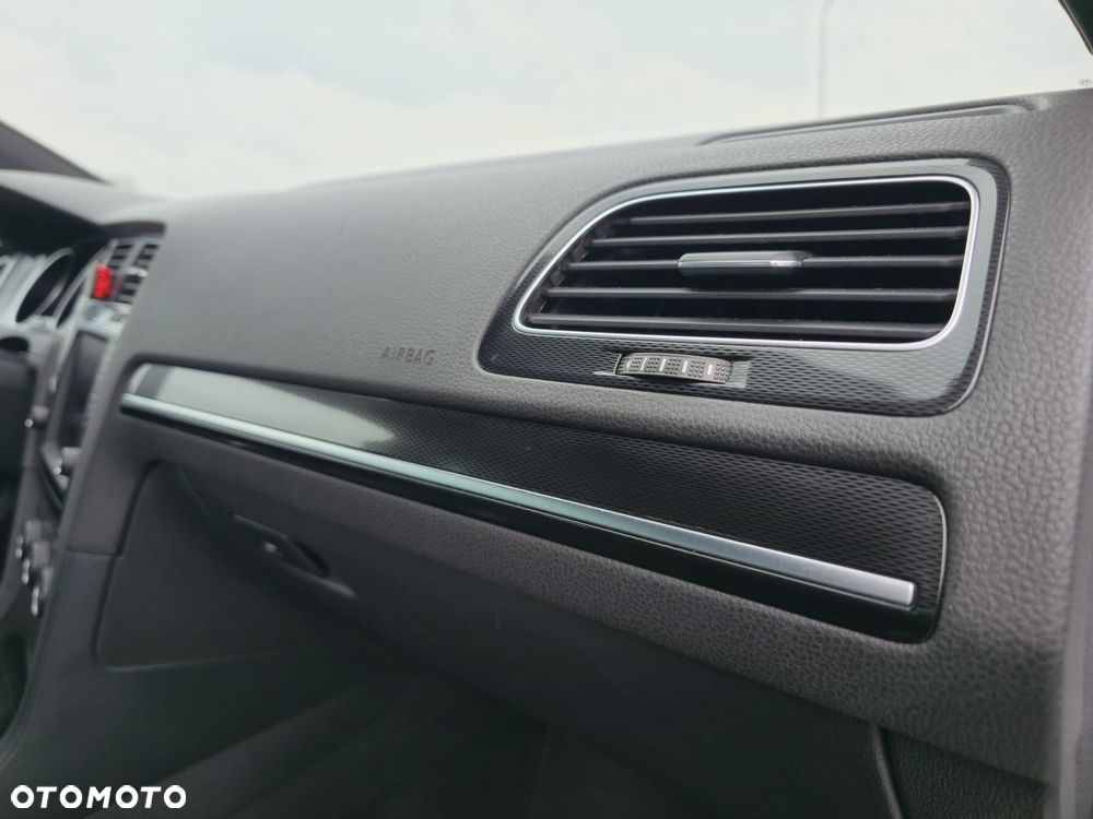 Volkswagen Golf GTI Performance BlueMotion Technology DSG - 23