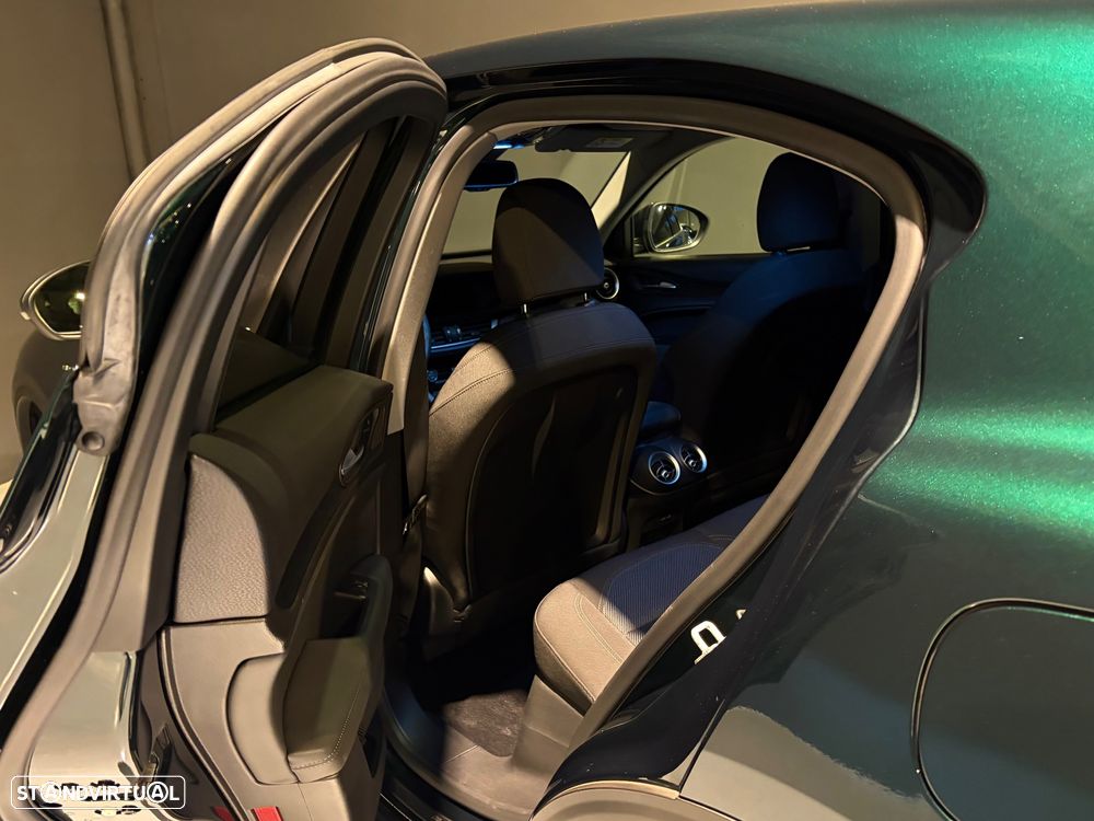 Alfa Romeo Stelvio 2.2 D Super AT8 - 23