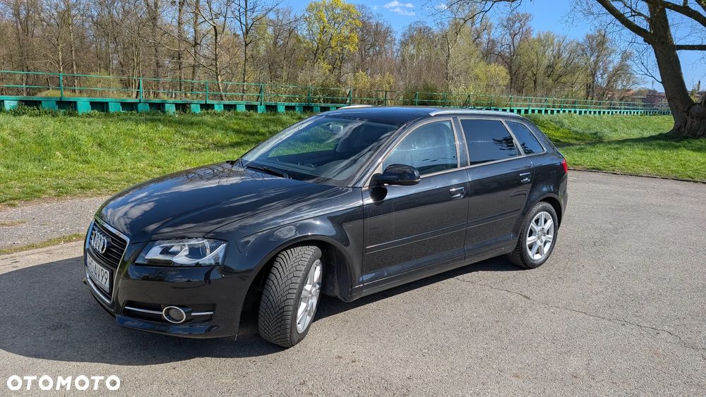 Audi A3 Sportback 2.0 TDI DPF Ambiente - 1