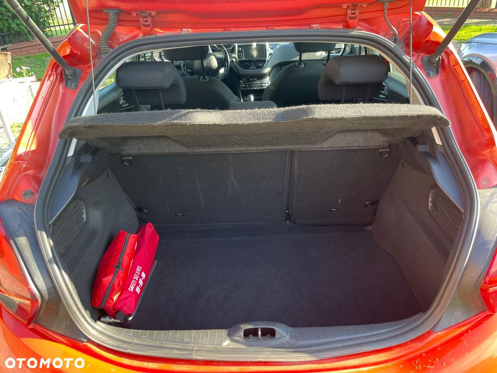 Peugeot 208 1.2 PureTech Allure S&S - 6