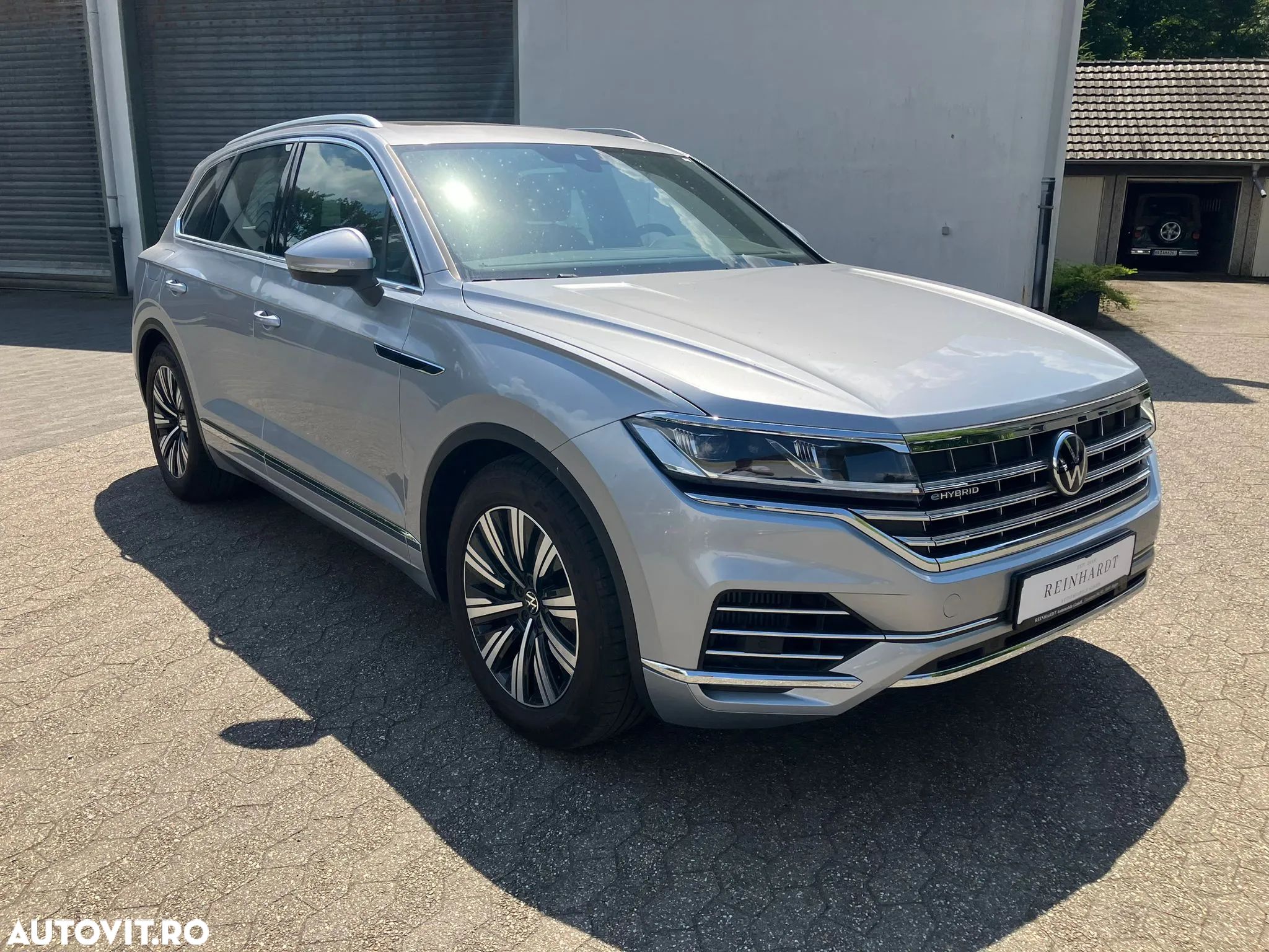 Volkswagen Touareg 3.0 V6 e-Hybrid 4Motion Aut. Elegance - 1