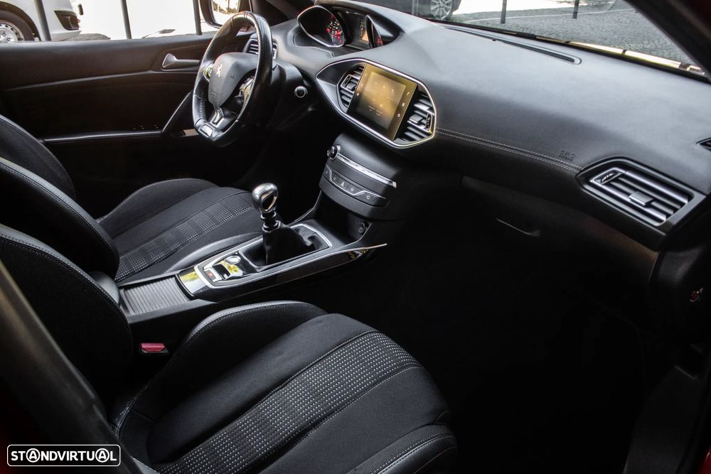 Peugeot 308 1.5 BlueHDi GT Line - 17