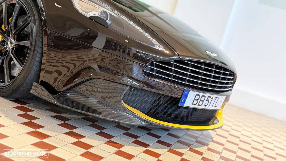 Aston Martin Vanquish S Coupe - 9