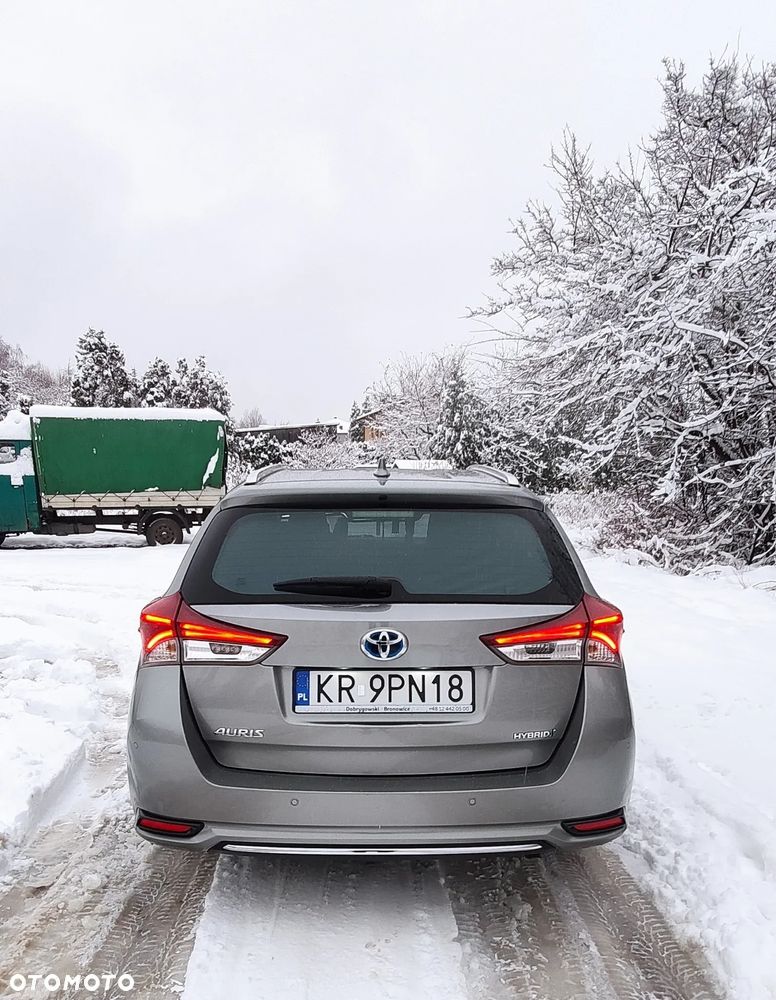 Toyota Auris Hybrid 135 Premium - 10
