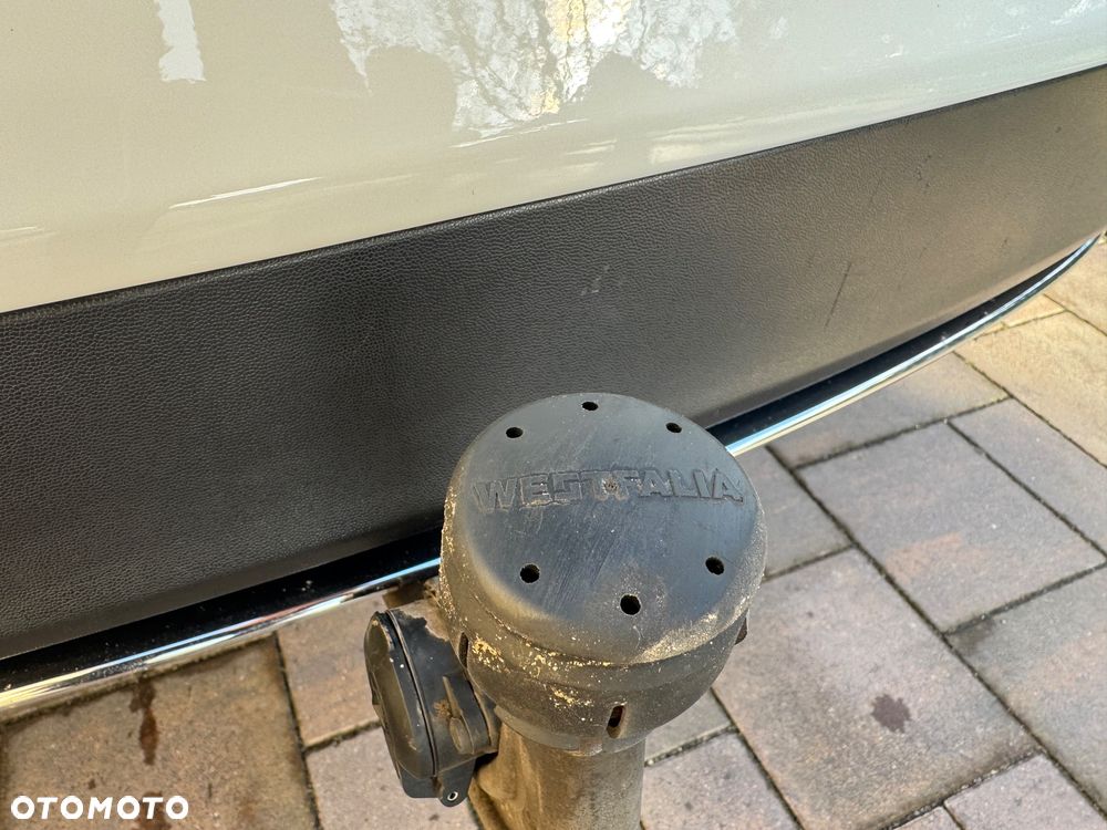 Mercedes-Benz CLA 250 7G-DCT - 35