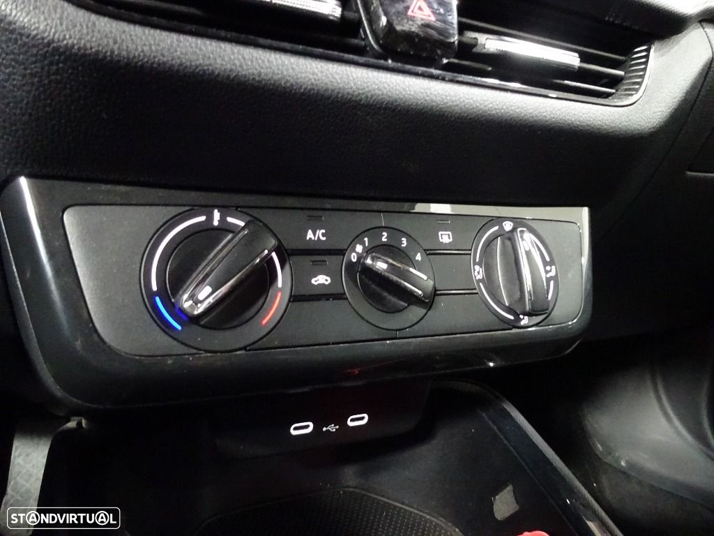 Skoda Fabia 1.0 MPI - 21