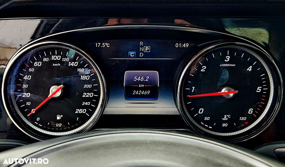 Mercedes-Benz E - 33