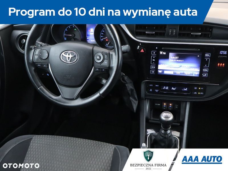 Toyota Auris - 9