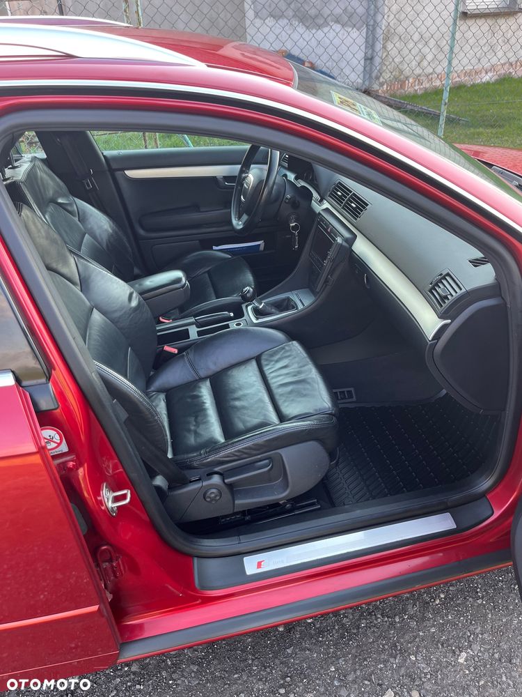 Audi A4 Avant 2.0 TDI - 25