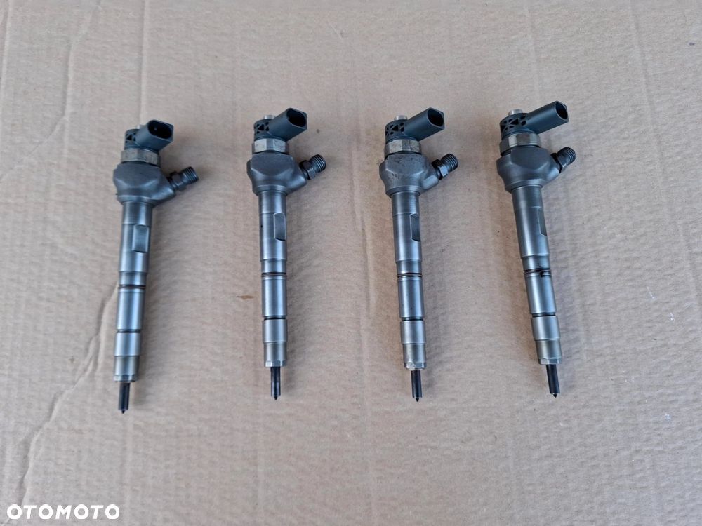 WTRYSK 2.0 TDI 04L130277E SKODA OCTAVIA III - 3