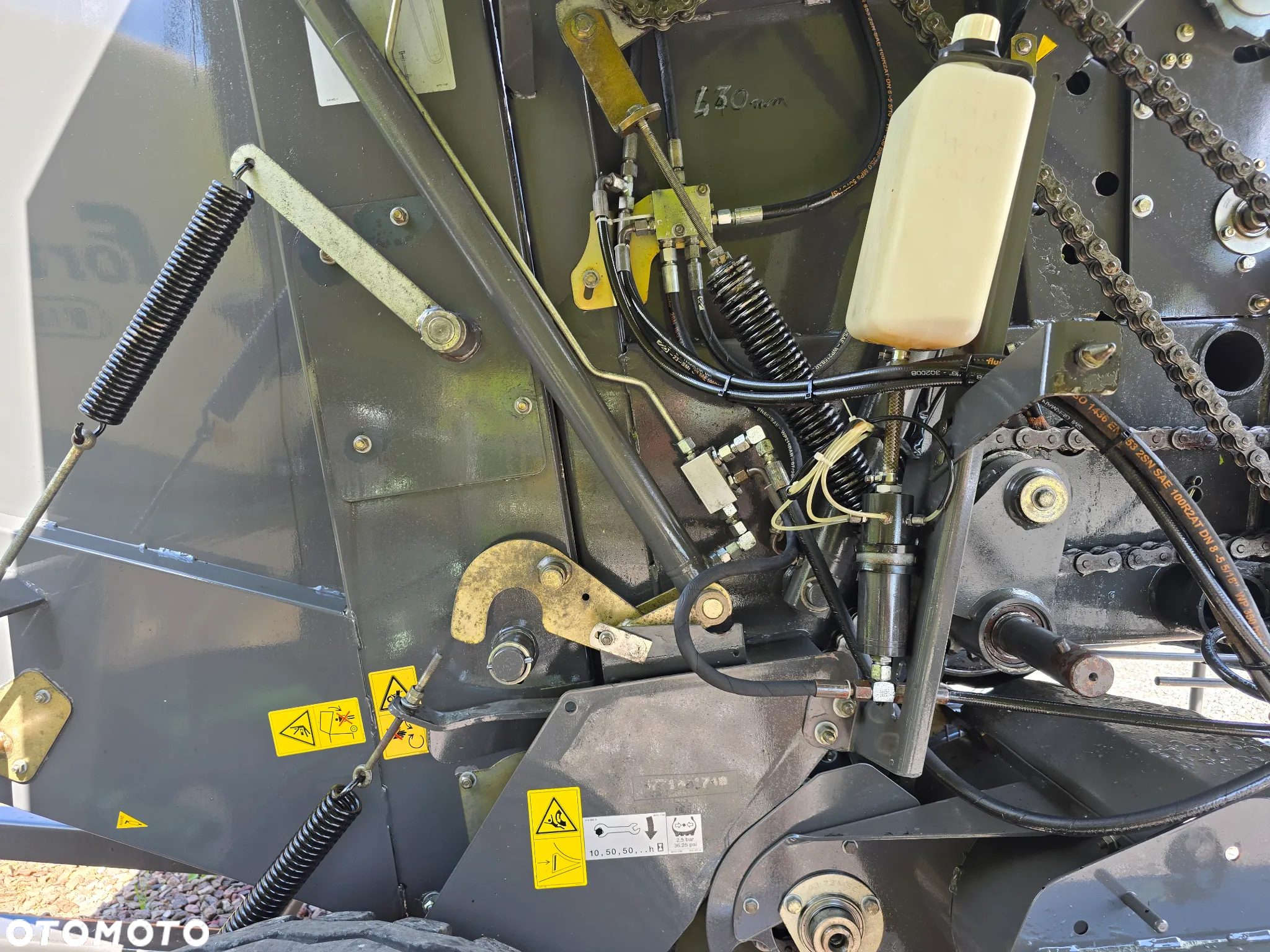 Claas Variant 370 - 17
