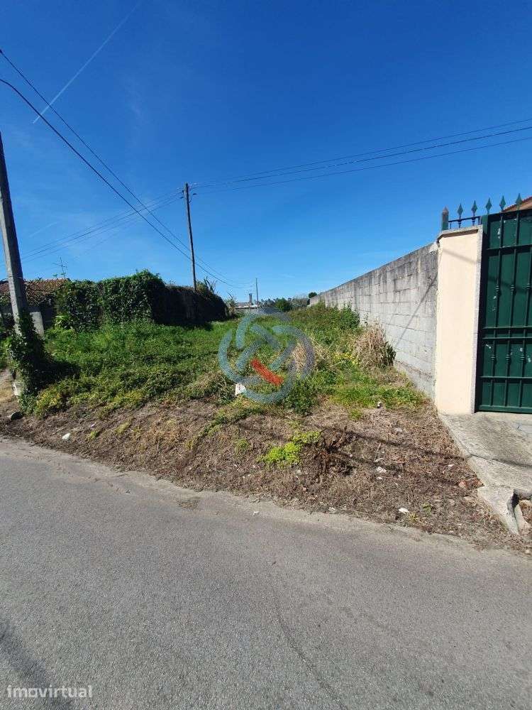Terreno c/ Viabilidade de Construção - Grande imagem: 2/2