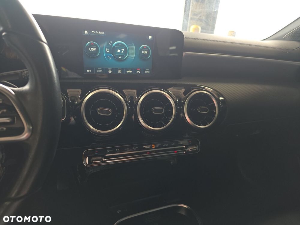 Mercedes-Benz CLA 250 4Matic 7G-DCT Peak Edition - 15
