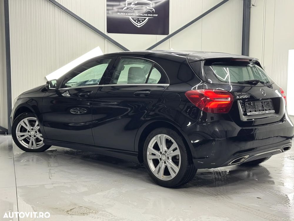 Mercedes-Benz A 200 d 7G-DCT AMG Line - 4