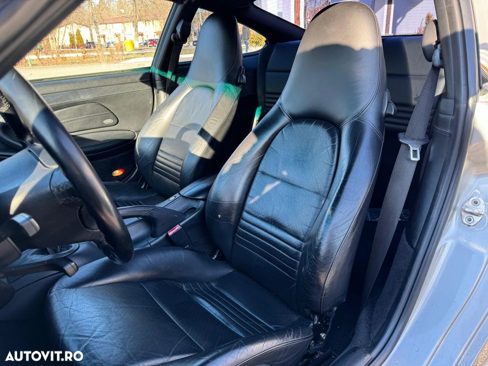 Porsche 911 Carrera 4S - 8