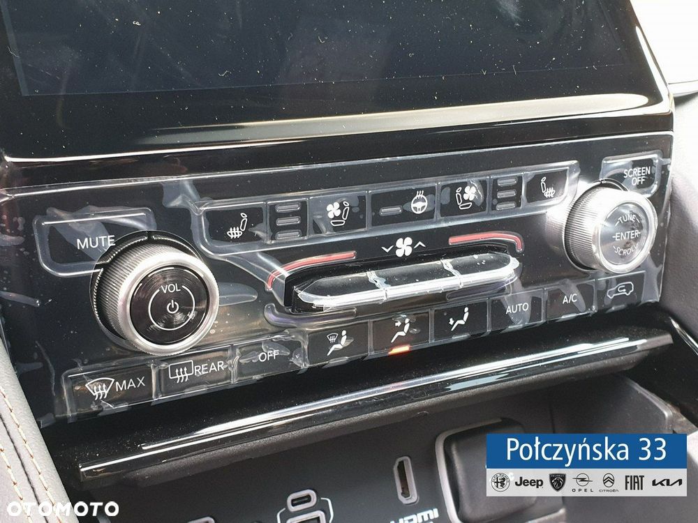 Jeep Grand Cherokee - 20