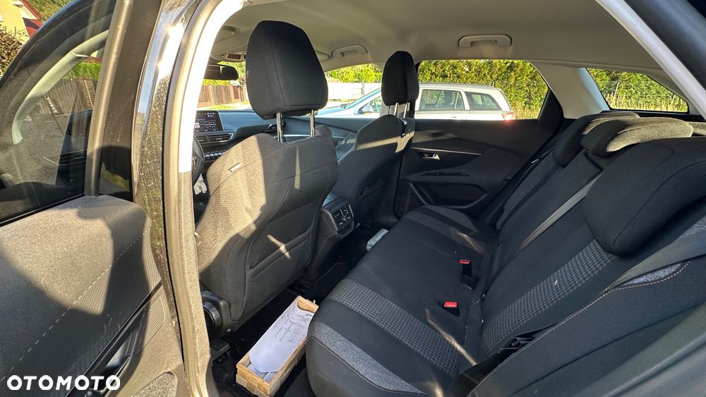 Peugeot 3008 - 11