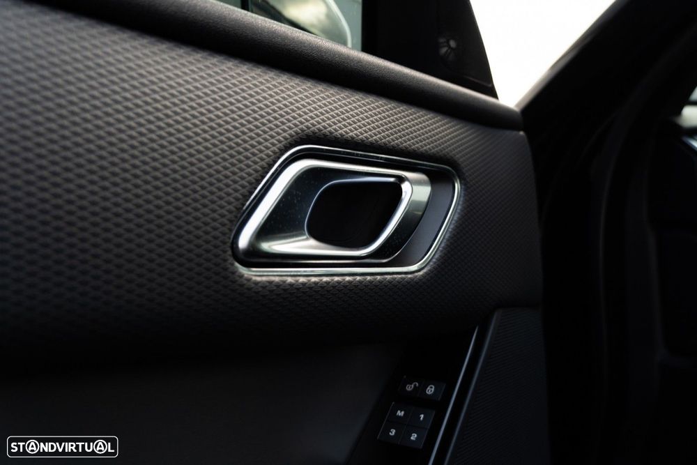 Land Rover Range Rover Velar 2.0 D R-Dynamic - 51