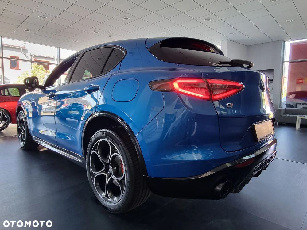 Alfa Romeo Stelvio 2.0 Turbo Veloce Q4 - 4