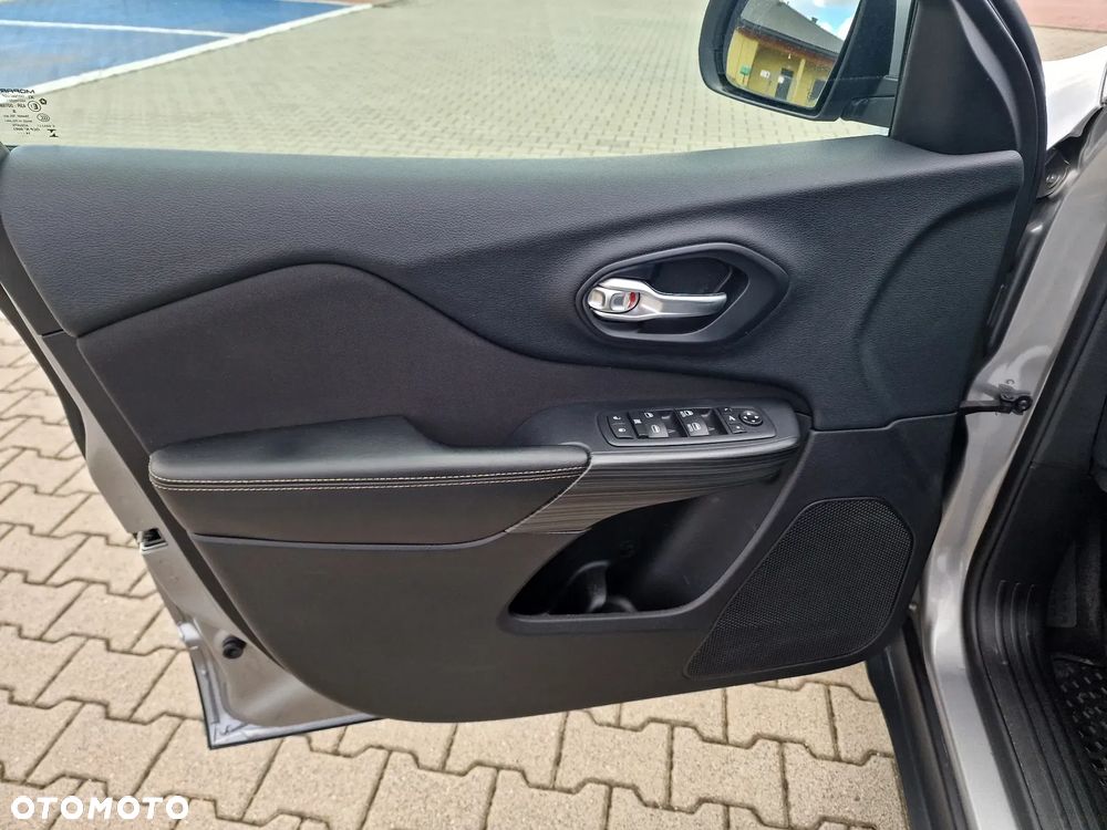 Jeep Cherokee 2.2 Multijet Active Drive I Automatik Night Eagle - 13