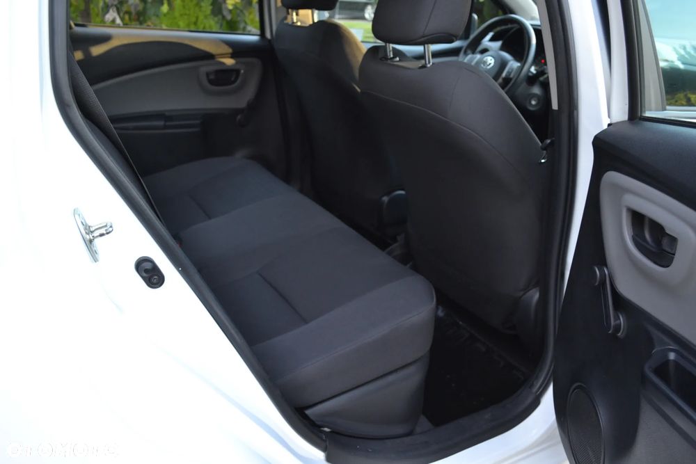 Toyota Yaris Hybrid 100 Active EU6 - 17