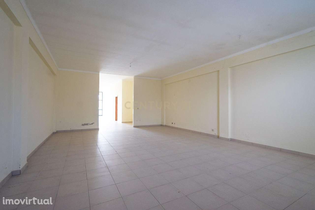 Loja em Febres, Coimbra - Grande imagem: 4/14