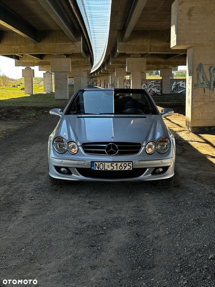 Mercedes-Benz CLK - 8