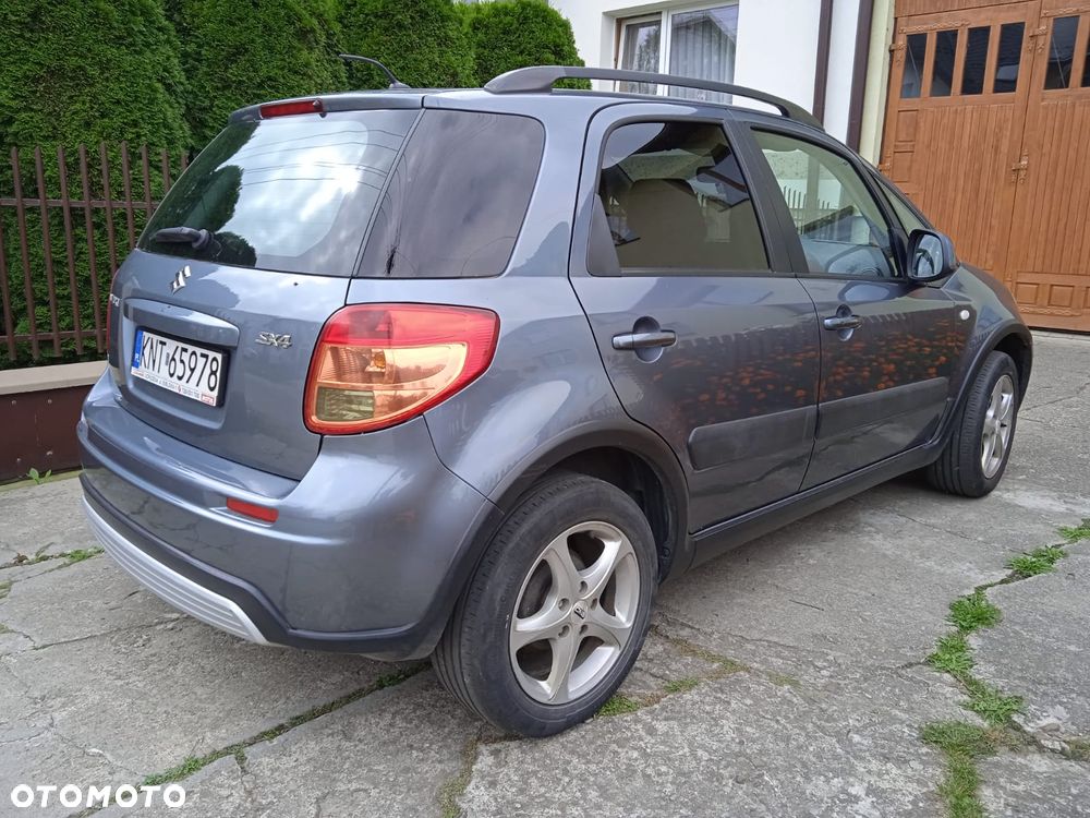 Suzuki SX4 1.6 VVT 4x2 Comfort Dance - 2