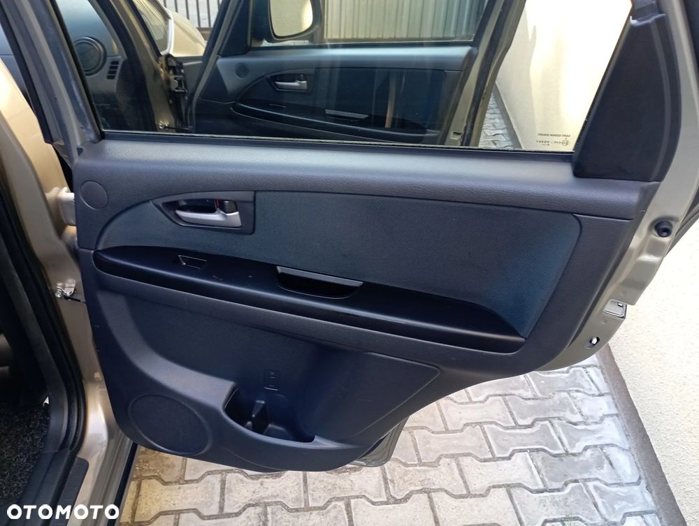 Fiat Sedici 1.6 16V 4x4 Luxury - 16