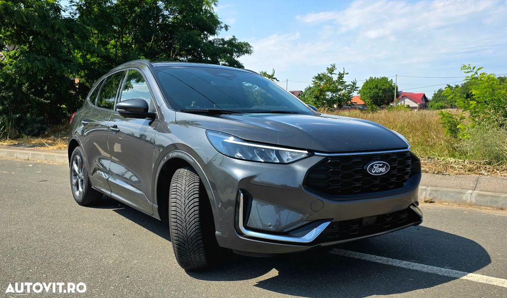 Ford Kuga - 1