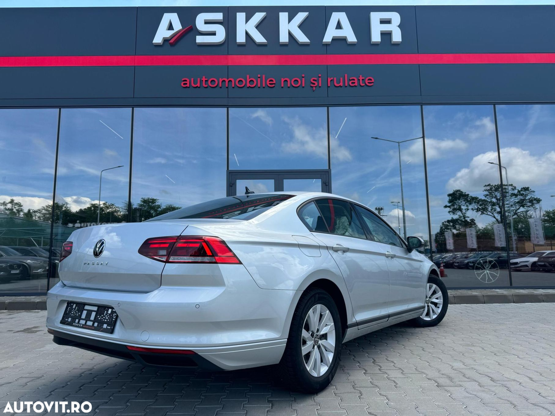 Volkswagen Passat 2.0 TDI DSG Advance - 5